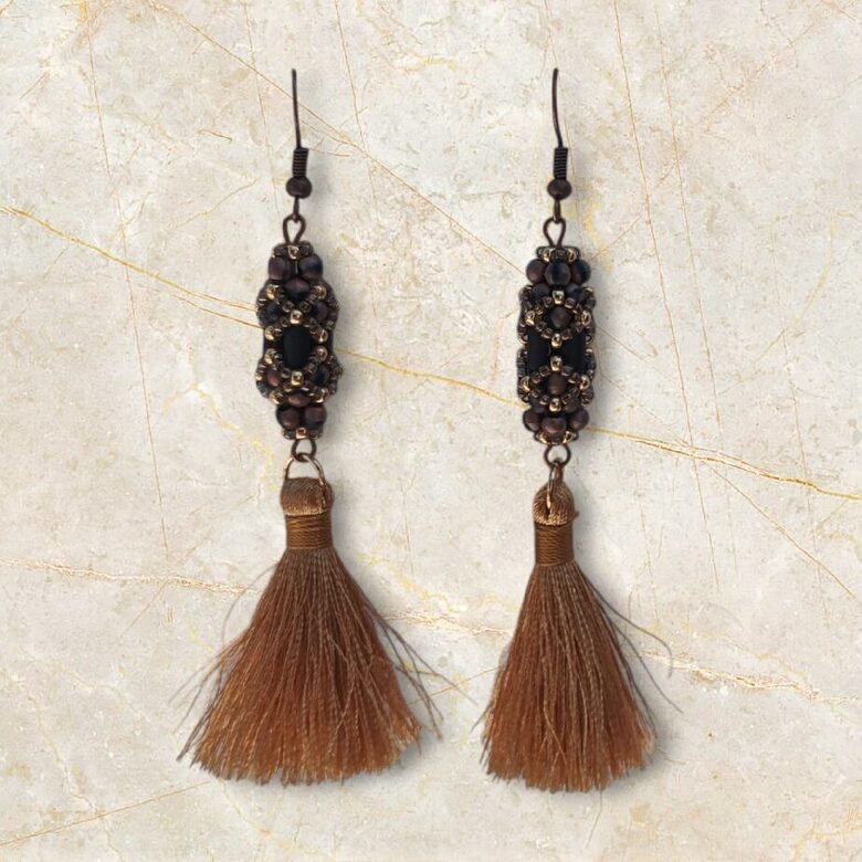 Náušnice se střapcem