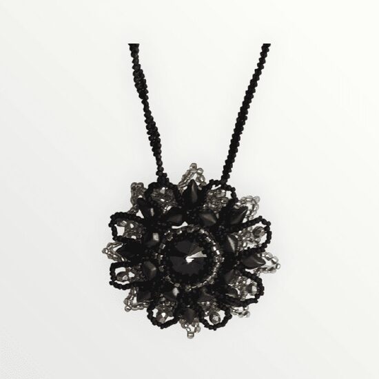 Přívěšek elegantní květina