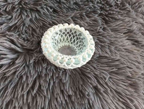 Svícen na čajovou svíčku