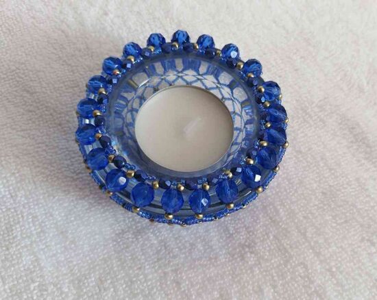 Svícen na čajovou svíčku