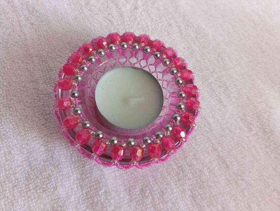 Svícen na čajovou svíčku