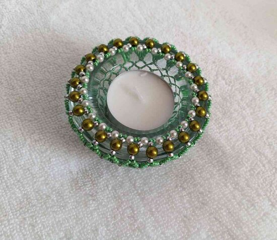 Svícen na čajovou svíčku